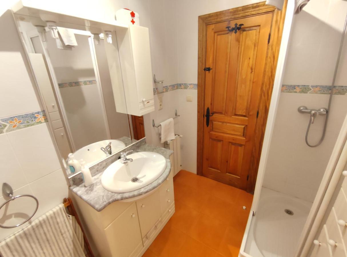 Villa La Huertona Pesaguero-La Parte Exterior foto